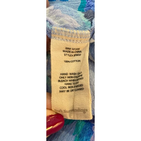 Soft Surroundings Blouse Sz ? Medium Top Blue Ruffled Edge Sleeve & V Hemline - Picture 8 of 11